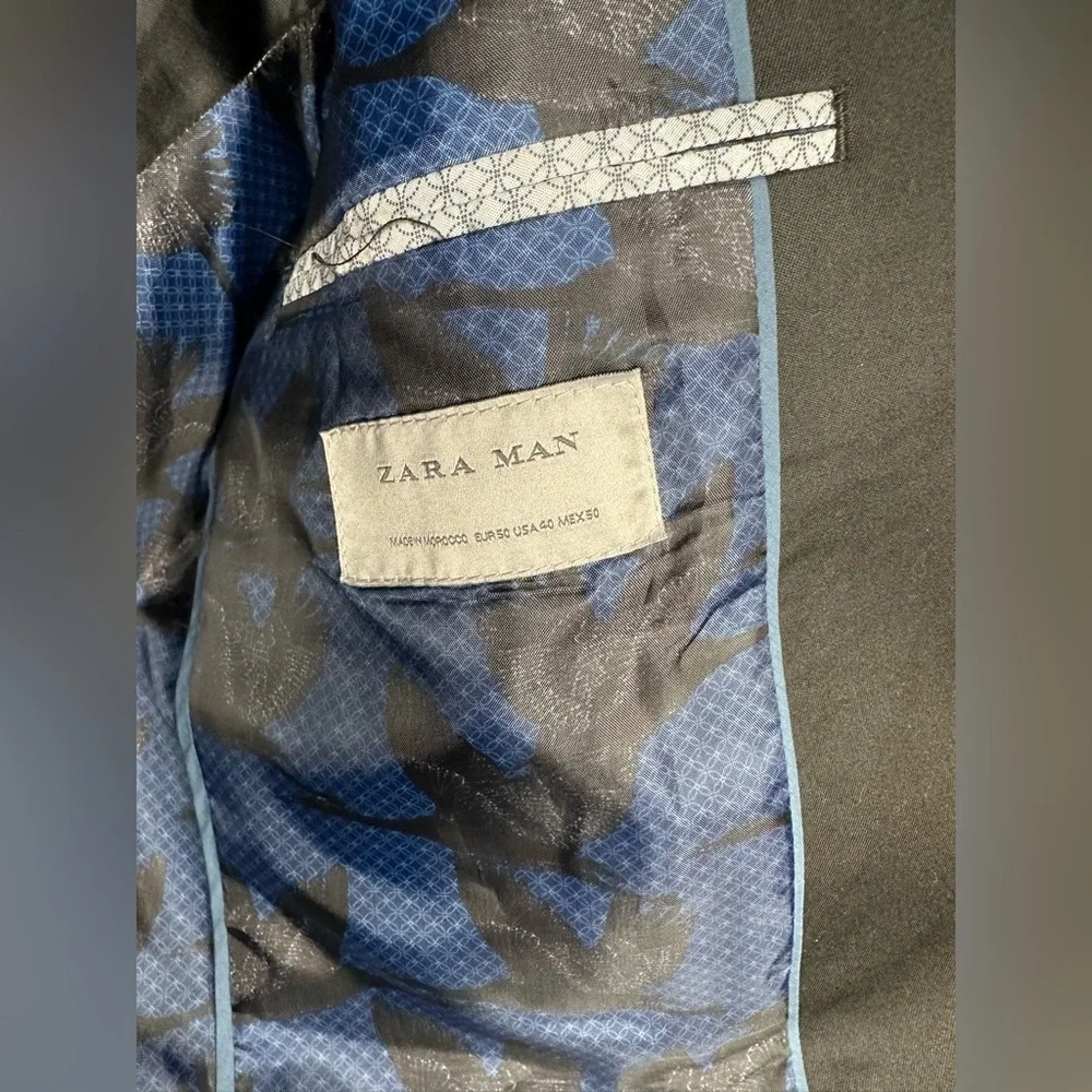 Zara Man‎ Blazer Size 40R Black with Blue Satin Birds inside